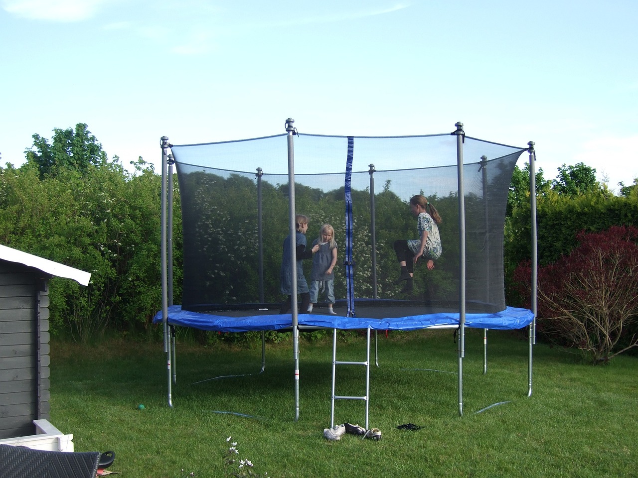 Which garden trampoline should you choose?